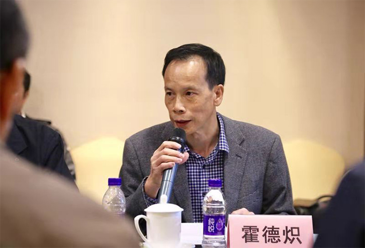 叼嘿视频网站陶瓷集团大规格瓷质薄板