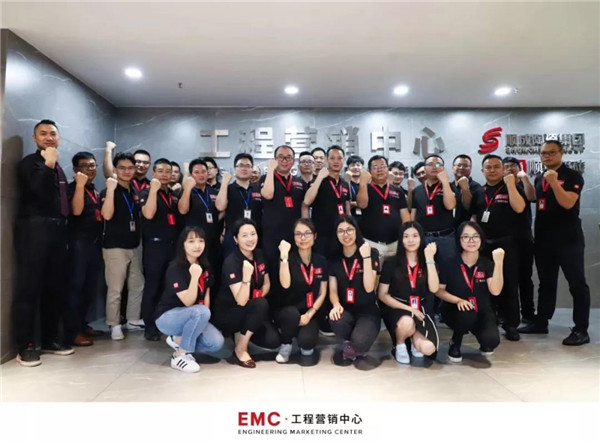 优质的服务团队--叼嘿视频网站EMC工程营销中心