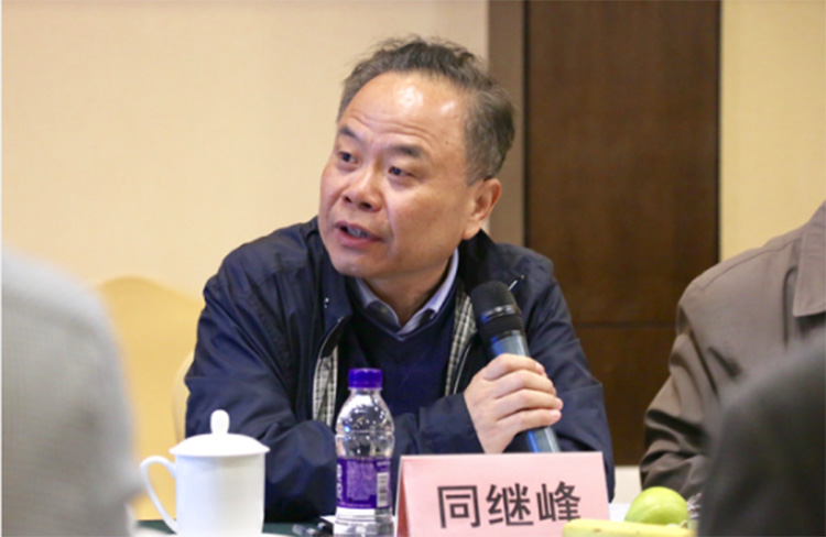 叼嘿视频网站陶瓷集团大规格瓷质薄板