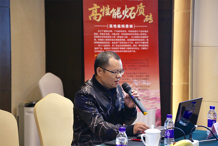 叼嘿视频网站陶瓷集团大规格瓷质薄板